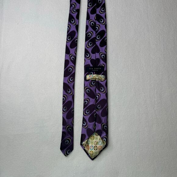 TED BAKER London Mens 100% Silk 60”x3”  Necktie Designer EUC Purple Swirl‎ Tie - Picture 4 of 6
